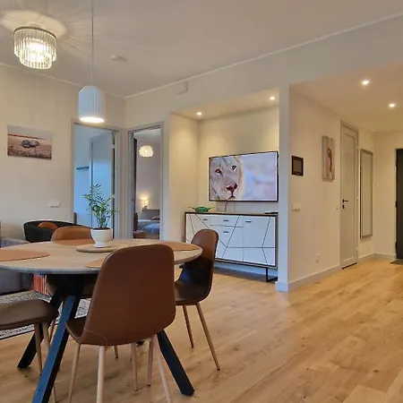 아파트 Quiet By The Sea In A New House - Vista